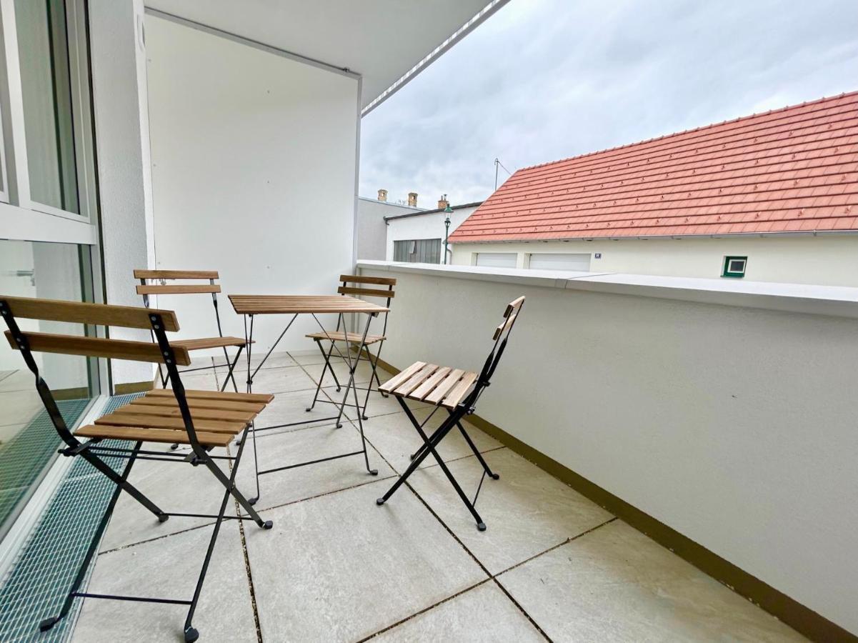 Appartement 80 M2 - Terrace - Free Parking