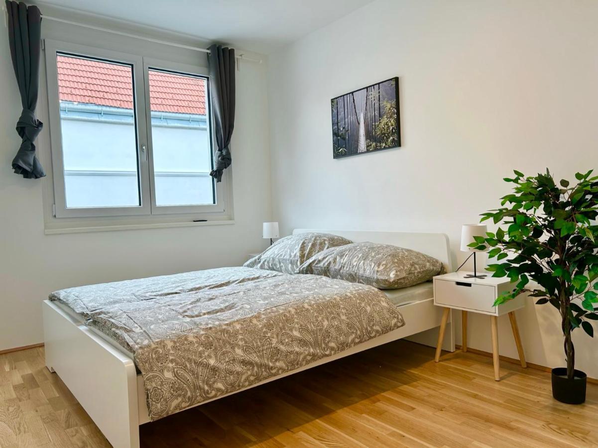 Appartement 80 M2 - Terrace - Free Parking